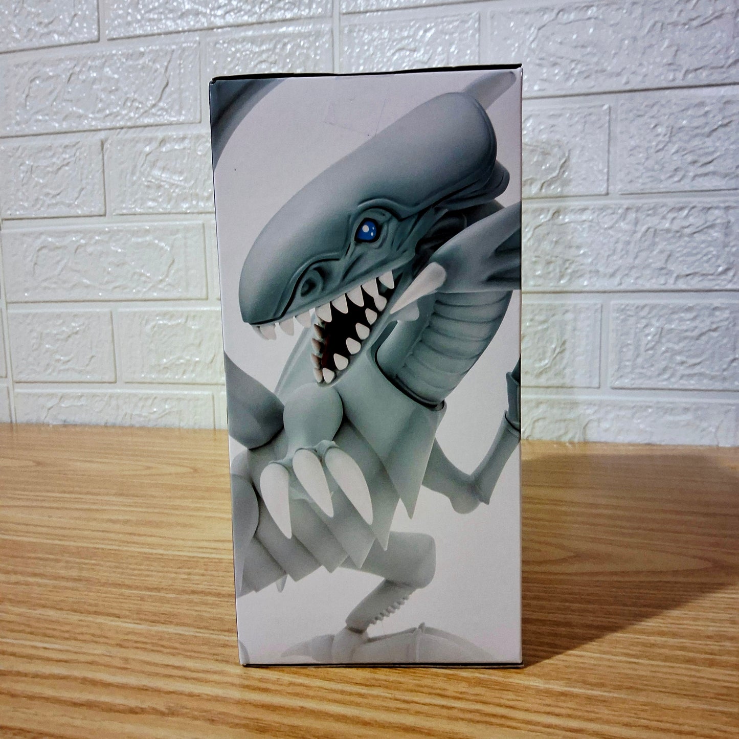 Figura Yu-Gi-Oh Blue Eyes White Dragon Classic Equal Arts
