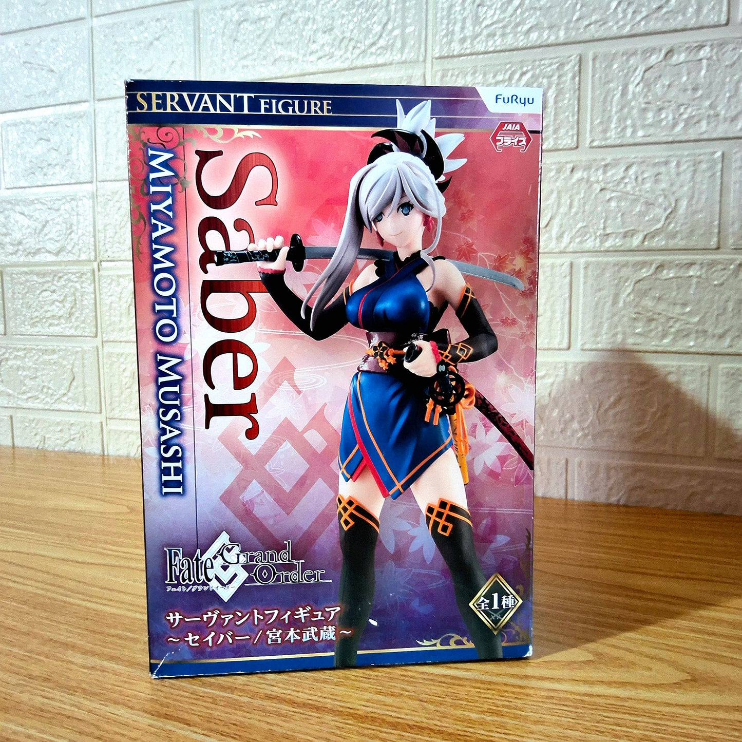Figura Fate Saber Miyamoto Musashi FuRyu Servant