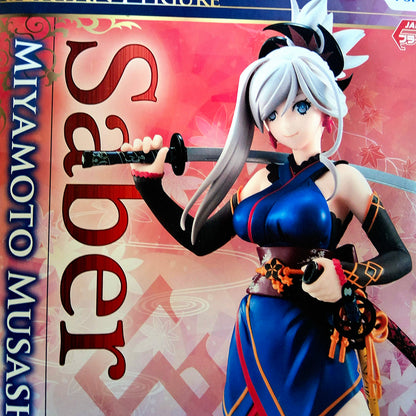 Figura Fate Saber Miyamoto Musashi FuRyu Servant