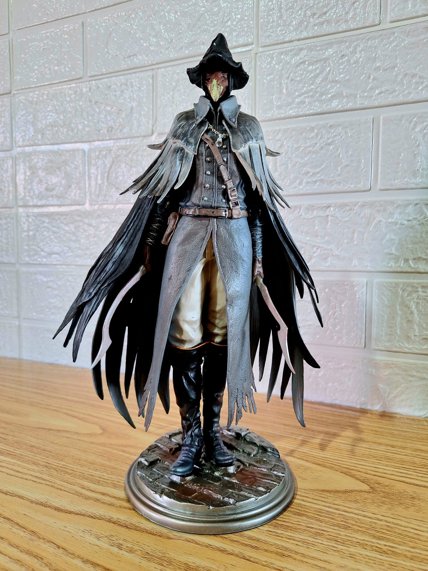 Figura Eileen The Crow Bloodborne 30 cm