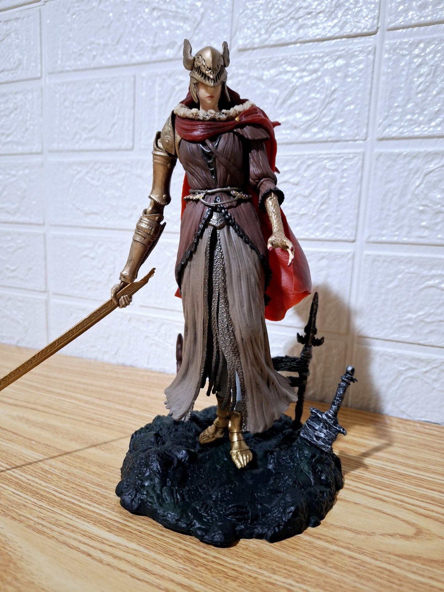 Figura Malenia Espada De Miquella Elden Ring 24 cm