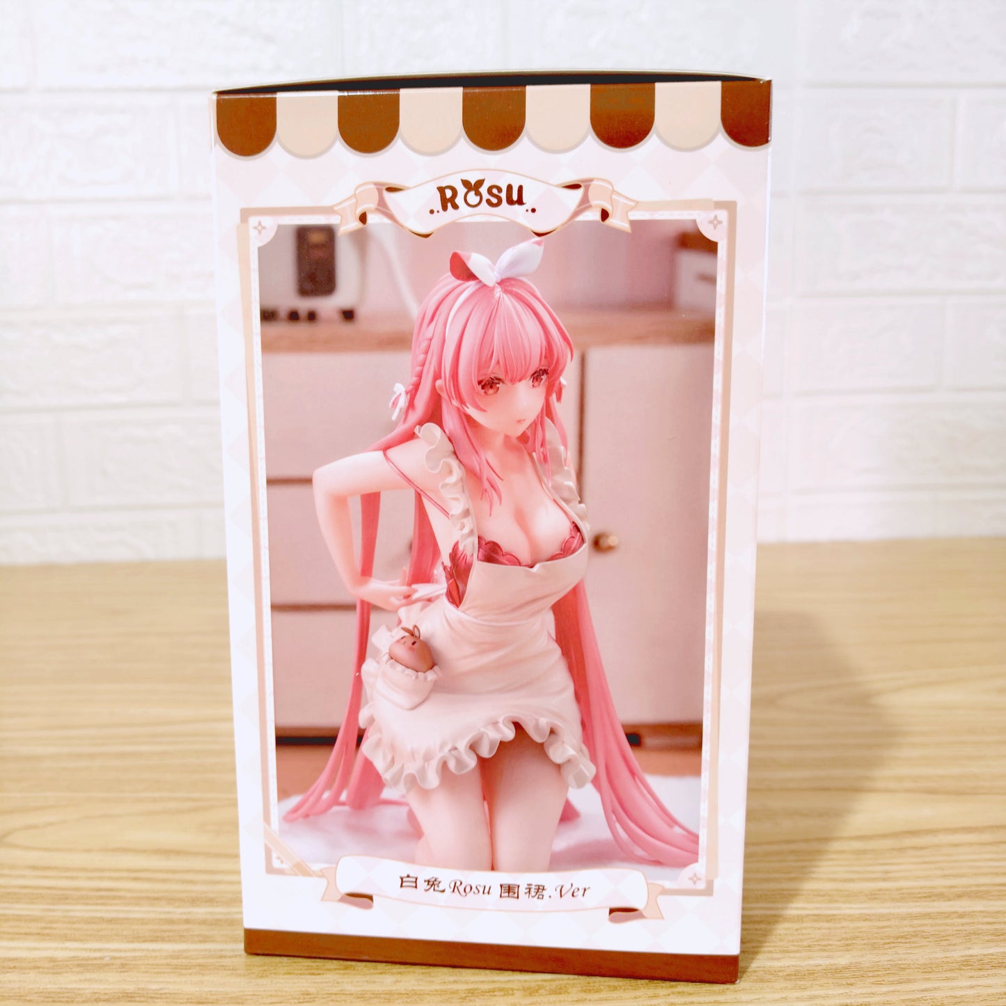 Figura Animester White Rabbit Rosu 1/7