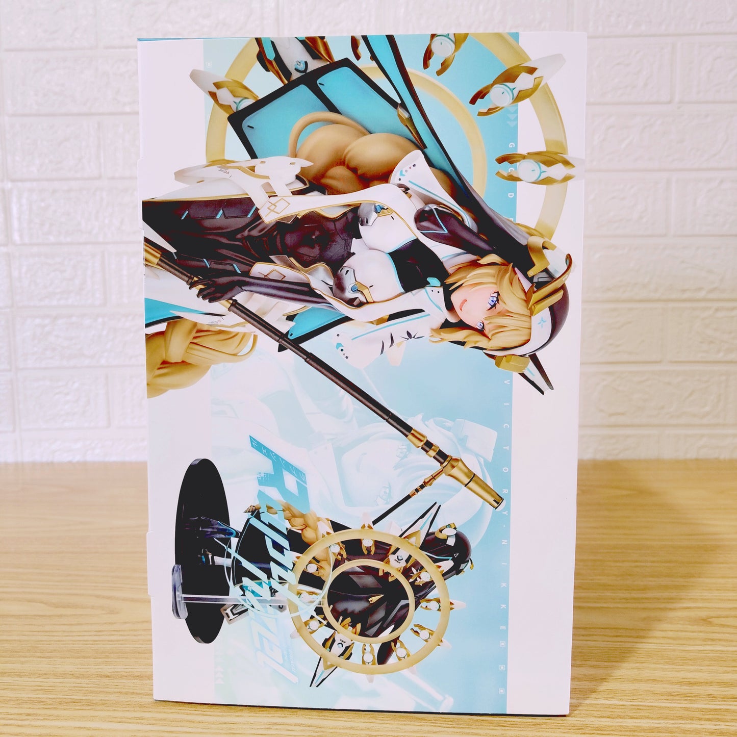 FIGURA GODDESS OF VICTORY: NIKKE RAPUNZEL LUMINUS BOX