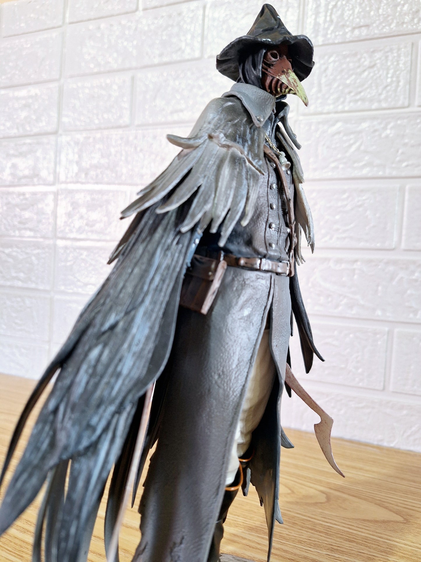 Figura Eileen The Crow Bloodborne 30 cm