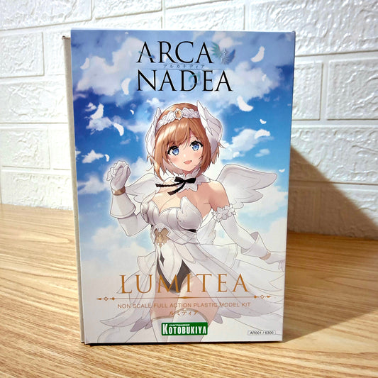 Model Kit Arcanadea Lumitia Kotobukiya