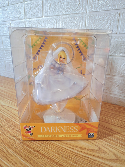 Figura Konosuba Darkness 10TH Aniversario Kadokawa