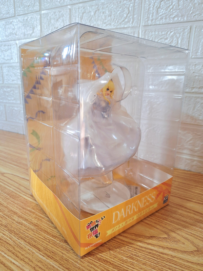 Figura Konosuba Darkness 10TH Aniversario Kadokawa