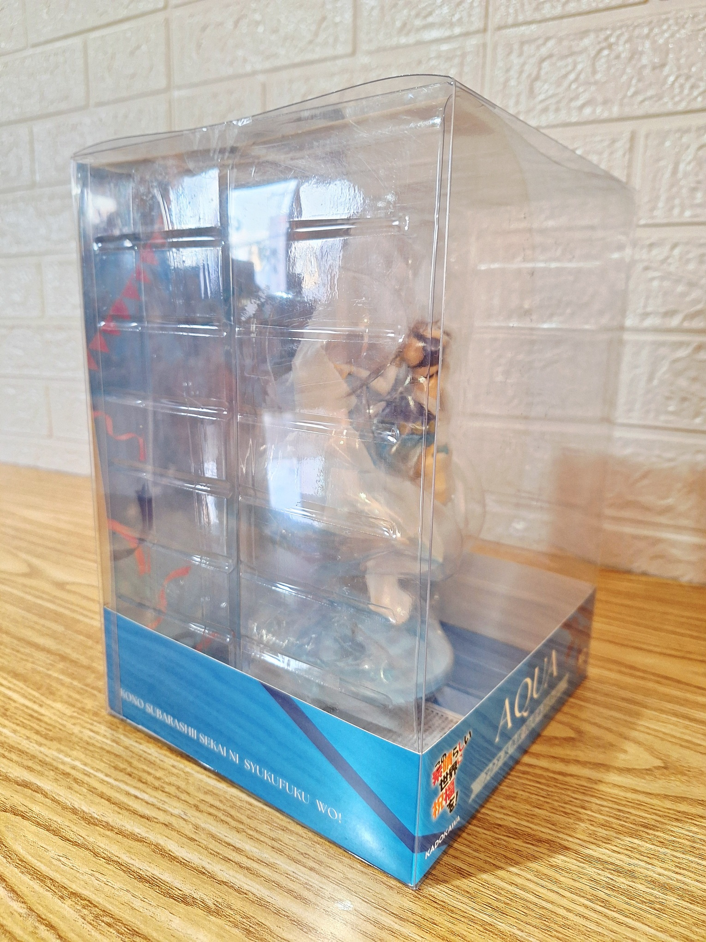 Figura Konosuba Aqua 10TH Aniversario Kadokawa